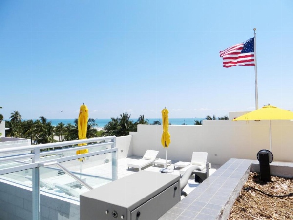 Leslie Hotel image 20